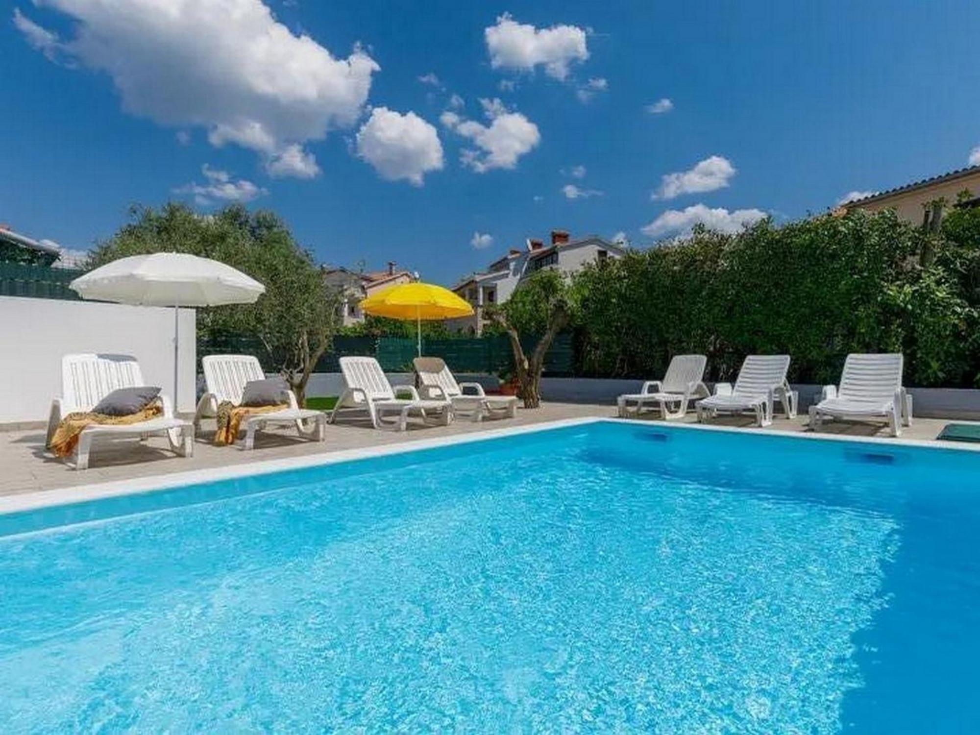 House With A Swimming Pool - 23000 * Porec